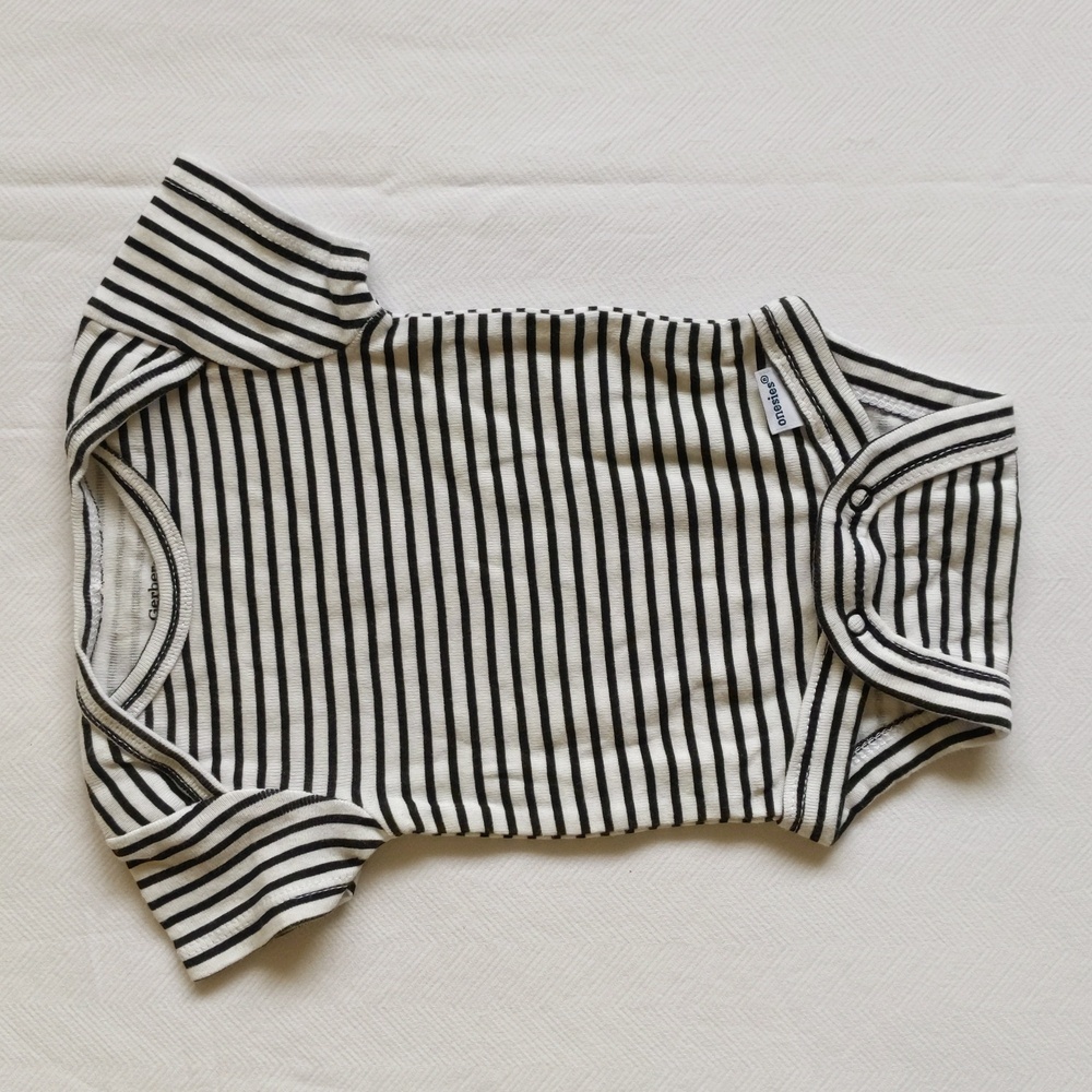 gerber onesie b&w striped cotton newborn bodysuit diaper shirt unisex